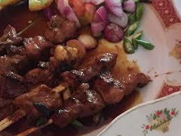 Antara lain timphan, gulai bebek, kari kambing yang lezat, gulai pliek u dan meuseukat yang langka. Pondok Sate Kambing Muda Pak Saipul Puri Lengkap Menu Terbaru Jam Buka No Telepon Alamat Dengan Peta