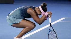 Latest scores from the australian open with naomi osaka, serena williams, dominic thiem and world no 1 novak djokovic in action. Australian Open 2019 Naomi Osaka Beats Petra Kvitova In Women S Single S Final