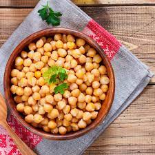 Anche se si possono trovare in scatola pronti da consumare, puoi provare a preparare i ceci secchi. Come Cucinare I Ceci In Scatola 6 Ricette Sfiziose E Veloci