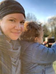 Leighton Thomas's Instagram, Twitter & Facebook