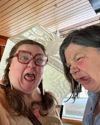 Kasey Dawson's Instagram, Twitter & Facebook