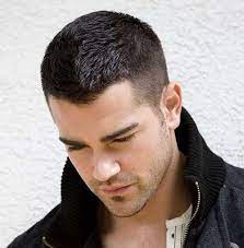 The ergonomic shape of the clipper feels comfortable in your hands, and the sharp blades do a wonderful job of precisely cutting your hair. Hair Style Man New Fur Android Apk Herunterladen