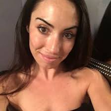 Laura McMann (laurarose945)