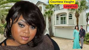 Boss Ladies of CLE: Kelsey Elizabeth Cakes owner, Kelsey Shepard