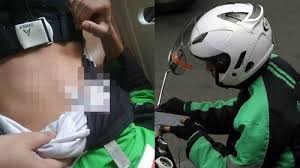 Lantas seperti apa informasi lengkapnya mengenai tante ojol prank dan prank ojol viral, simak pembahasan admin di bawah ini yang tengah viral ini. Niat Nge Prank Bikin Video Seolah Perutnya Ditusuk Driver Ojol Bandung Ini Berurusan Dengan Polisi Tribun Jabar