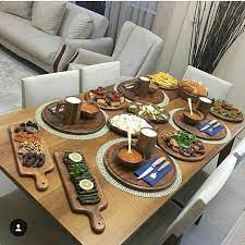 صور ترتيب طاولة الطعام للضيوف وفن تنسيق السفرة بطرق سهلة بيتى مملكتى