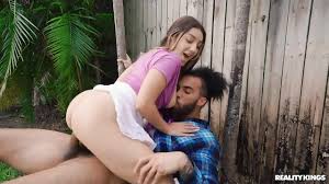 Si supiera el abuelo lo pedazo puta que es su única nieta