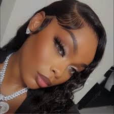 Shi Brown's Instagram, Twitter & Facebook