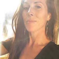 This video shows you how to pronounce janine. Teachingbooks Author Book Resources To Support Reading Education
