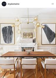 Polished Yet Relaxed Dining White Walls Grey Artwork White Gold Chairs Wooden Table Eetkamer Ontwerp Modern Interieur Interieur