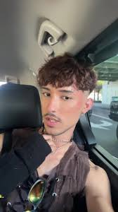 Aaron Rey :) (@aaronrrey)