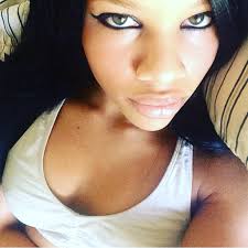 Hazel Kay (@HeyHazel_Kay)