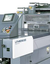Röder in deutschland in leipzig aufgestellt. Offsetdruckmaschine Komori Lithrone 520 Alpha Teamdruck