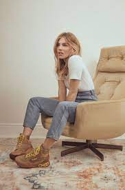 sienna miller wears jimmy choo s glam pre fall 2019 styles sienna miller style sienna miller style