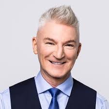 Daisy Bouchard's Instagram, Twitter & Facebook