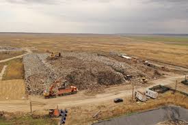 1 de rezultate pentru eticheta groapa de gunoi rudeni chiajna. Sesizare PenalÄƒ Impotriva Transportatorilor Care Duc Gunoi Din CapitalÄƒ La Ulmeni JudeÈ›ul CÄƒlÄƒraÈ™i Advertorial