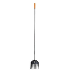 Pointed end ideal for breaking up rocky surfaces such as concrete or hardened, dried earth. Fiskars 8 In Shrub Rake 96615935j The Home Depot Fiskars Shrubs Garden Hand Tools