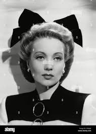 Fashion 1940 hi-res stock photography and images