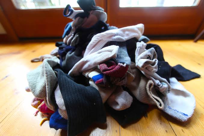 8 Reuses For Unmatched Socks | Pioneering The Simple Life