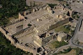 Consulta 53 fotos y videos de baalbek tomados por miembros de tripadvisor. La Terraza De Baalbek Ideas De Nuevo Diseno