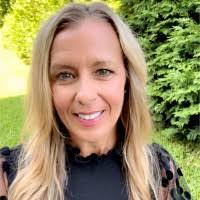 Carroll Pearson's Instagram, Twitter & Facebook