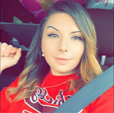 Leigh Jarrett's Instagram, Twitter & Facebook