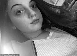Girl, 14, replied to one final message from cyber bullies which 'tipped the  scales', mother reveals