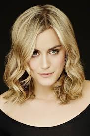 Tagli di capelli corti, medi o lunghi per il tuo viso? Taylor Schilling Profile Images The Movie Database Tmdb