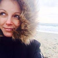 Mandy Engel's Instagram, Twitter & Facebook