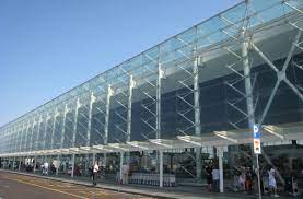 The shops and bars in the departures are are poor. Aeroporto Di Catania Dove Si Trova E Tutte Le Info Utili Su Fontanarossa