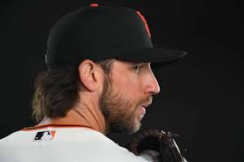 Giants' Madison Bumgarner shows regular-season form,
