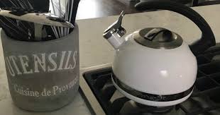 Get the best deals on kitchenaid tea kettles. Kitchenaid 2 Quart Kettle Only 24 99 Regularly 50 Hip2save