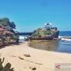 Sejarah di balik keindahan pantai ngobaran 1