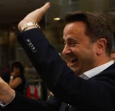 In a bbc exclusive, the luxembourg pm xavier bettel says it was never his intention to humiliate boris johnson by holding a press. Xavier Bettel Luxembourg Gif Xavierbettel Xavier Bettel Discover Share Gifs