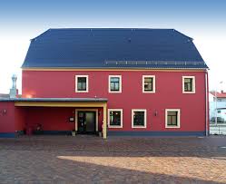 Moritzburg liegt in der mitte sachsens und ist in nordwestlicher richtung etwa 13 kilometer vom. Pension Rotes Haus In Grossenhain Pension Rotes Haus