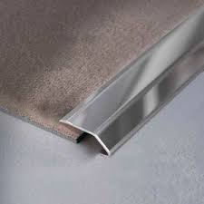 Diese profile lassen sich einfach auf die fuge zwischen laminat und fliesen kleben. Ubergangsprofil Fur Fliesen Alle Hersteller Aus Architektur Und Design