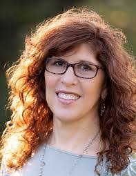 Debbie Kahn's Instagram, Twitter & Facebook