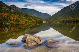 The landscape makes it a. Felsen Und Uberlegungen In Echo Lake In Franconia Notch State Park New Hampshire Lizenzfreie Fotos Bilder Und Stock Fotografie Image 33640645