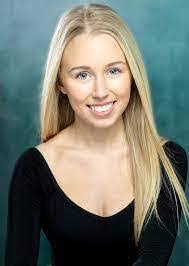 Victoria Gowdy's Instagram, Twitter & Facebook