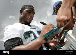 Running back maurice jones drew jacksonville hi-res stock photography and  images