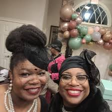 My Beautiful Niece @vinnirose29 is getting married and had a wonderful  formal tea party for her bridal shower. Everything was absolutely beautiful  😍