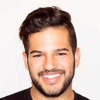 30+ "Elliot Reyes" profiles