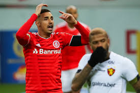 Jogador do internacional na década de 1920 (inclusive fazendo parte do grupo de jogadores que conquistou o primeiro campeonato gaúcho do inter, em 1927), acabou sendo inscrito na história do clube como o seu insuperável animador de torcida. Com Gol No Fim Internacional E Sport Empatam No Beira Rio Revista Da Industria