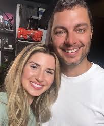 Catherine Valle's Instagram, Twitter & Facebook