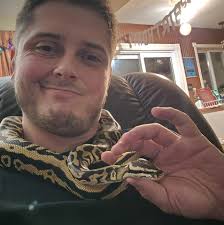 Unfinity card in Alela Anthems deck?