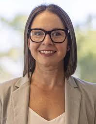 Alexa Carey's Instagram, Twitter & Facebook