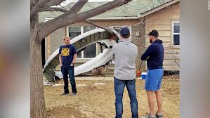 Stunning images of plane debris in the yards of broomfield residents before flight ua 328 landed safely at denver international airport on saturday. Wemfto3xaiyg M