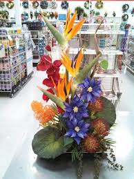 Artificial Bird Of Paradise Flower Arrangement Uk Tropical Arrangement At Michaels Arreglos Florales Flores Artificiales Arreglos De Flores