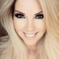 Cheryl Lynn (@babybondgirl)