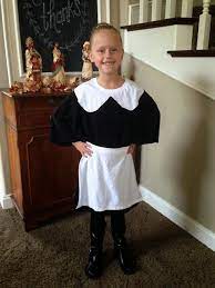 Right At Home Last Minute 1 Minute No Sew Pilgrim Costume Pilgrim Costume Pilgrim Outfit Diy Girls Costumes
